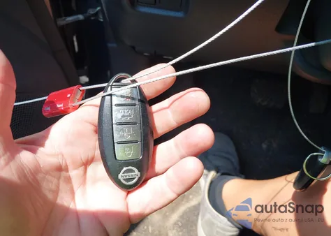 2016 Nissan Versa 1.6 Sl z USA, uszkodzony, nr VIN 3N1CN7AP8GL899371